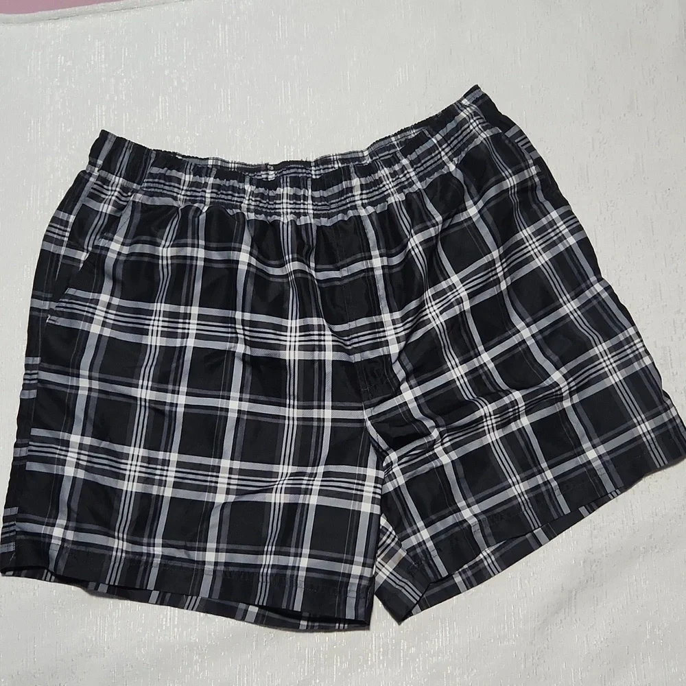 OCEAN PACIFIC XL Black and White Plaid Shorts